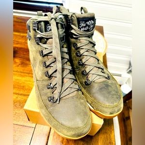 The North Face Green Boots for men size 10.5